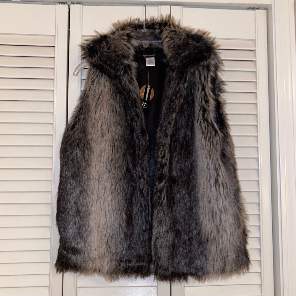 New Directions Faux Fur Vest